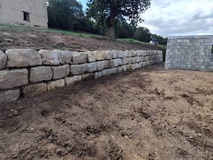 Enrochement de mur La Tour-du-Pin