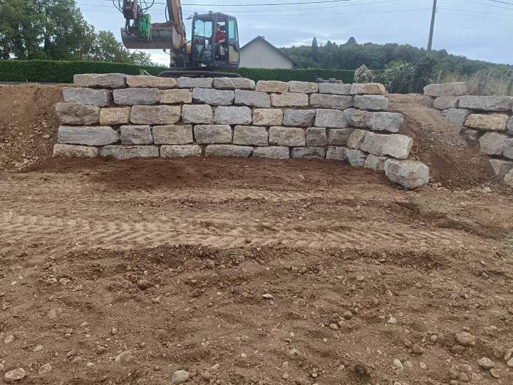 Réalisation de mur enroché La Tour-du-Pin